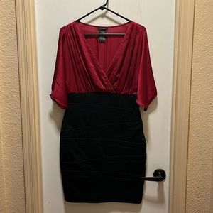 SHORT SLEEVE MIDI DRESS
